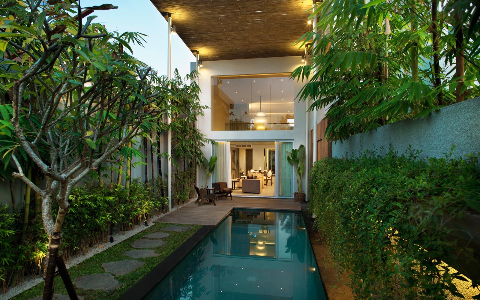 Luxury Villas Seminyak | 1 Bedroom Loft Villas | Hu'u Villas Bali